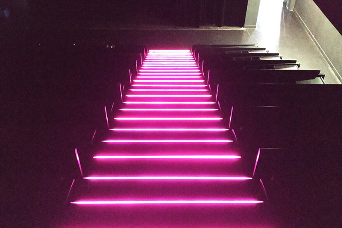Eclairages-a-led-pour-les-escaliers-de-la-Spirale